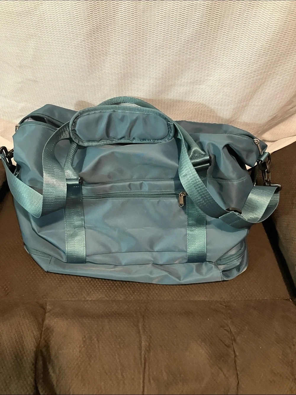 Classic Men's Duffel Bag in Teal